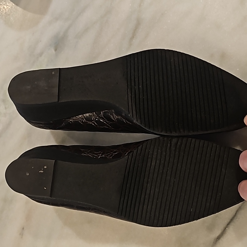 Salvatore Ferragamo Dark Brown Croc-Embossed Leather - Picture 5 of 7